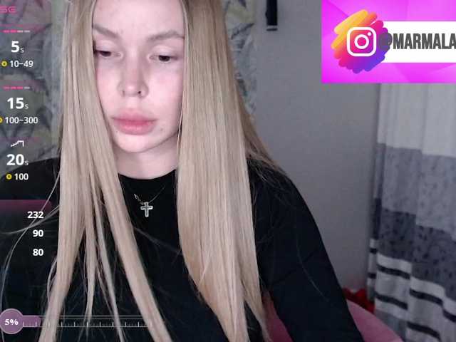 Foxymoxy19 live cam on BongaCams