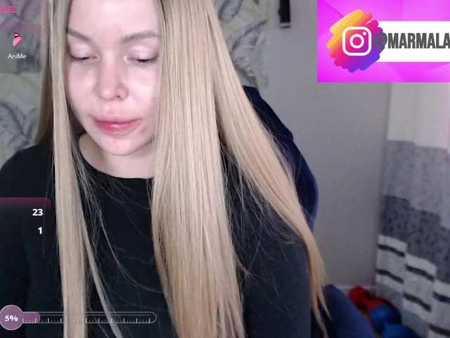Foxymoxy19 live cam on BongaCams