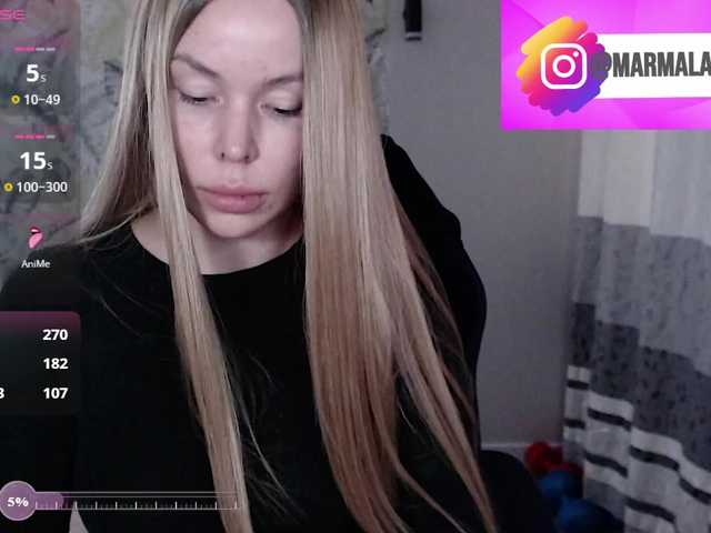 Foxymoxy19 live cam on BongaCams