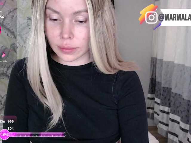 Foxymoxy19 live cam on BongaCams