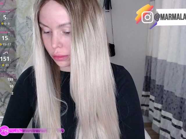 Foxymoxy19 live cam on BongaCams