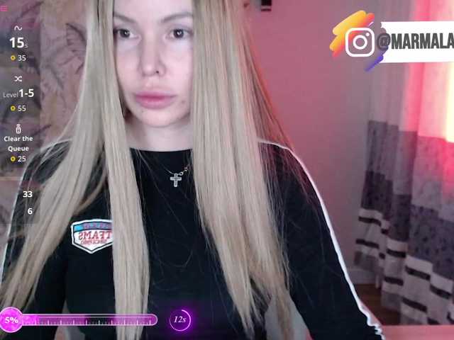 Foxymoxy19 live cam on BongaCams