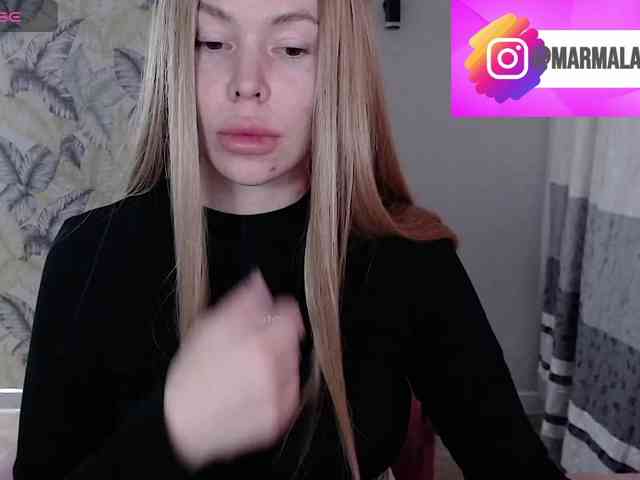 Foxymoxy19 Live Webcam on BongaCams