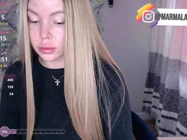 Foxymoxy19 Live Webcam on BongaCams