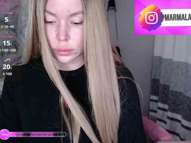 Foxymoxy19 Live Webcam on BongaCams
