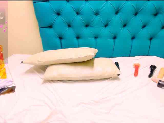 Nayla-Garner webcam