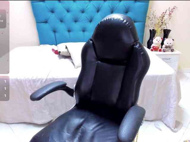 Nayla-Garner webcam