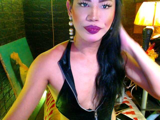 filthyqueenXX live webcam show