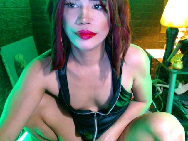 FilthyqueenXX, 27 y/o - Live Cam on BongaCams