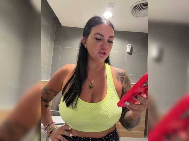 TokionaJoe live cam on BongaCams