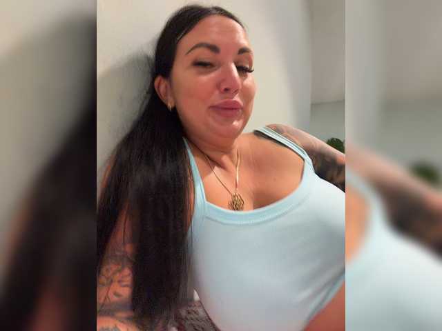 TokionaJoe live cam on BongaCams