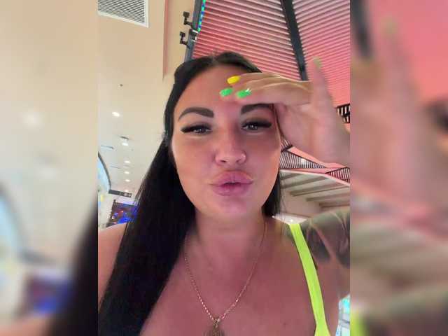 Sex chat gratuit in direct cu TokionaJoe pe BongaCams