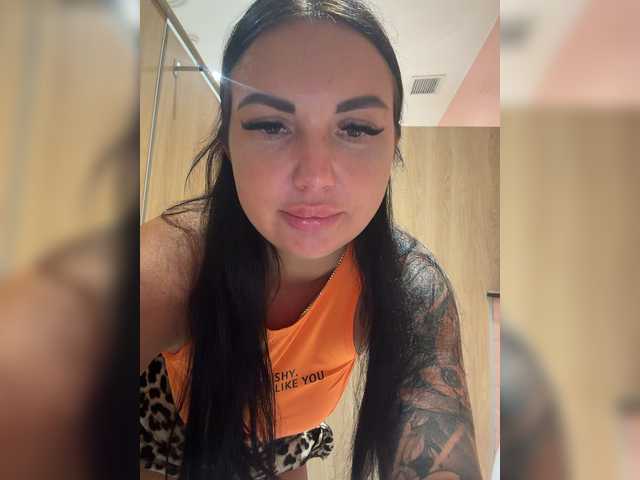 KROSHKA_N — live female cam