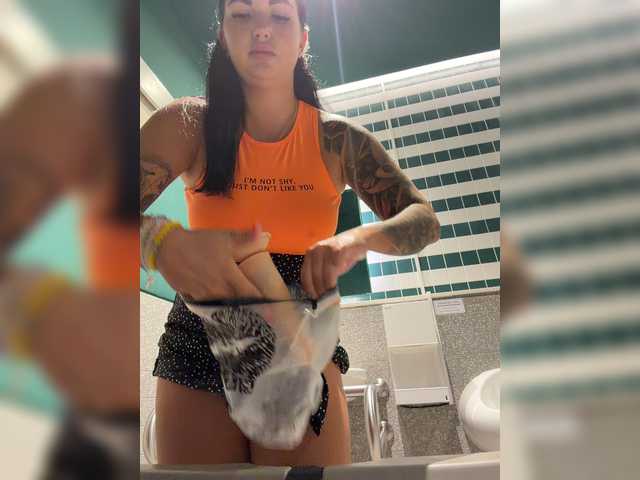 KROSHKA_N live webcam show