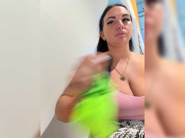 Sex chat gratuit in direct cu TokionaJoe pe BongaCams