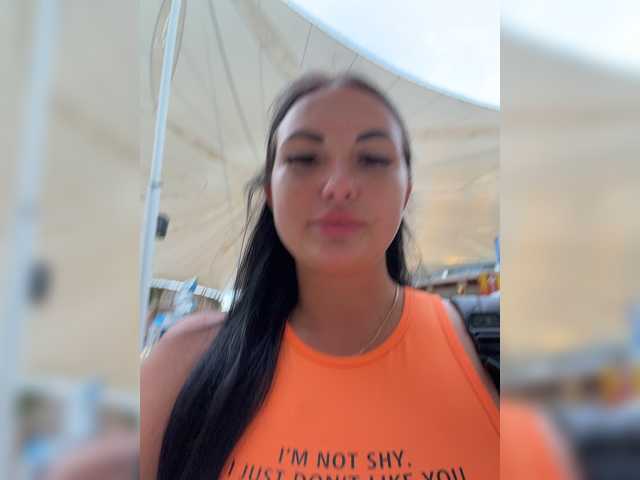 KROSHKA_N — live female cam