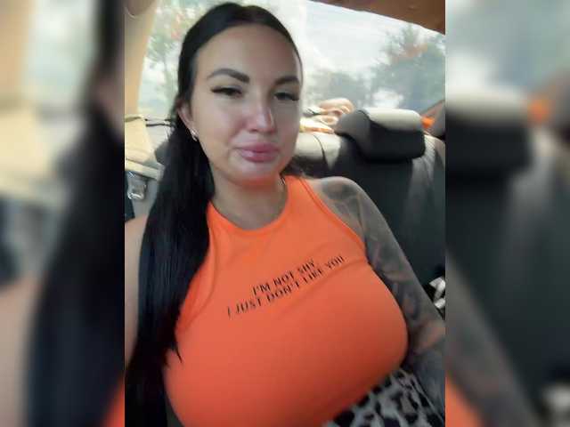 KROSHKA_N — live female cam