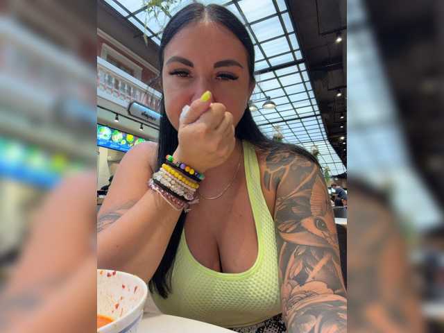 TokionaJoe live cam on BongaCams