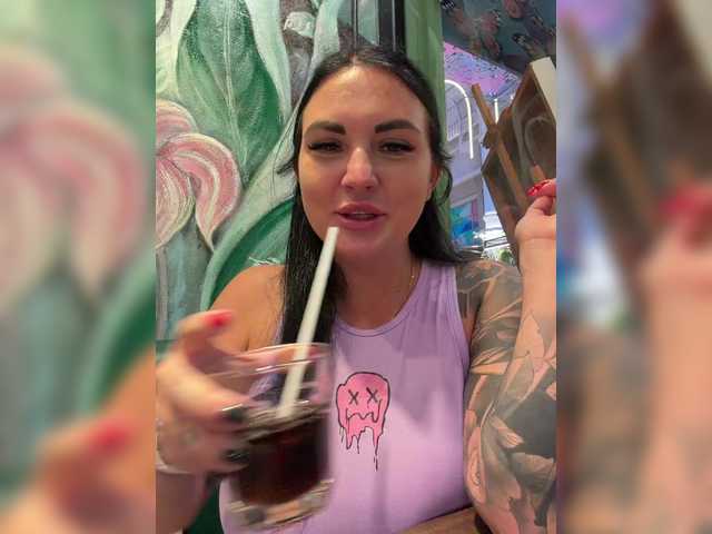 TokionaJoe live cam on BongaCams