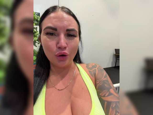 TokionaJoe live cam on BongaCams
