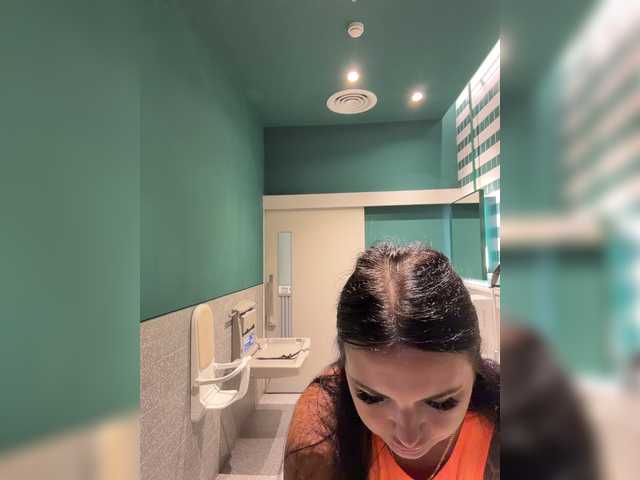 KROSHKA_N — live female cam
