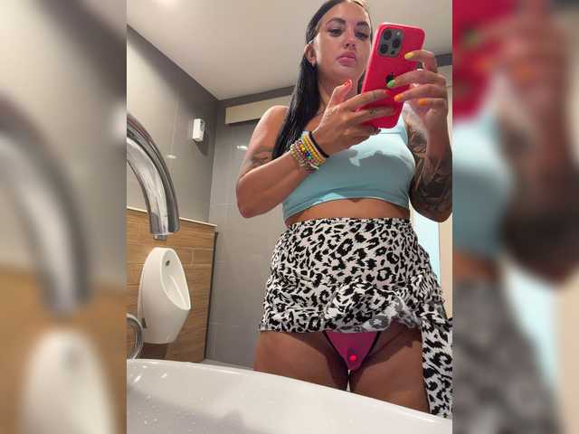 TokionaJoe live webcam show