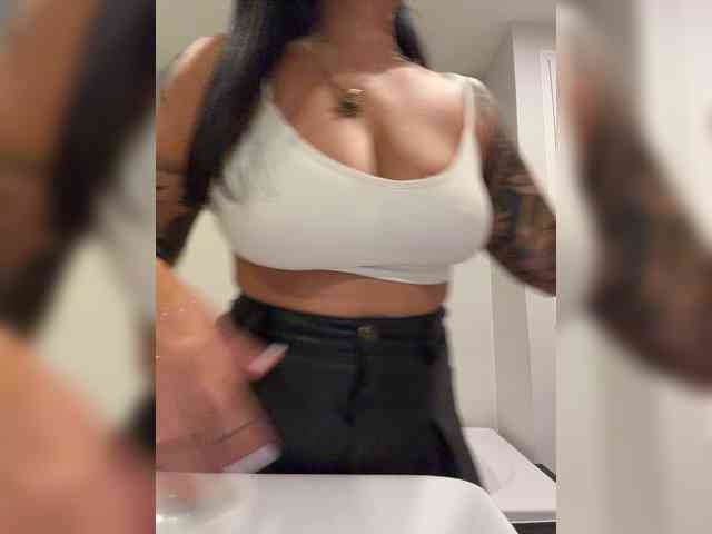 TokionaJoe Live Webcam on BongaCams