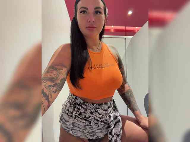 live voyeur webcam TokionaJoe