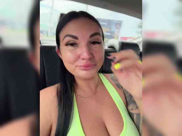 live voyeur webcam TokionaJoe