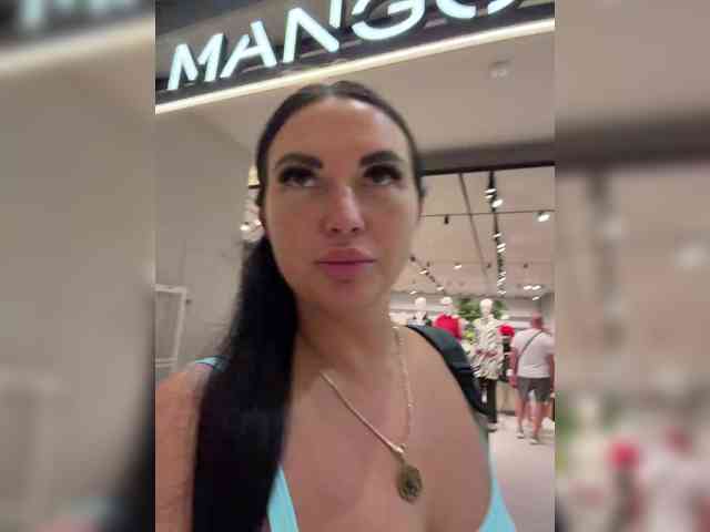 live voyeur webcam TokionaJoe