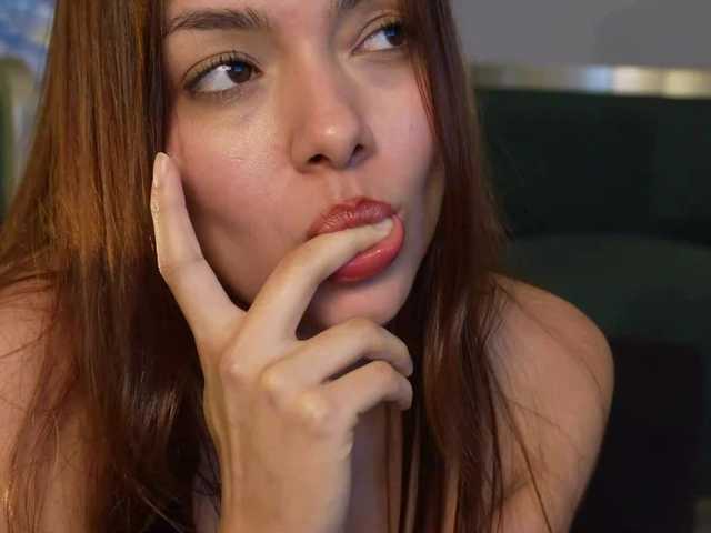 NaomiSainz live cam on BongaCams