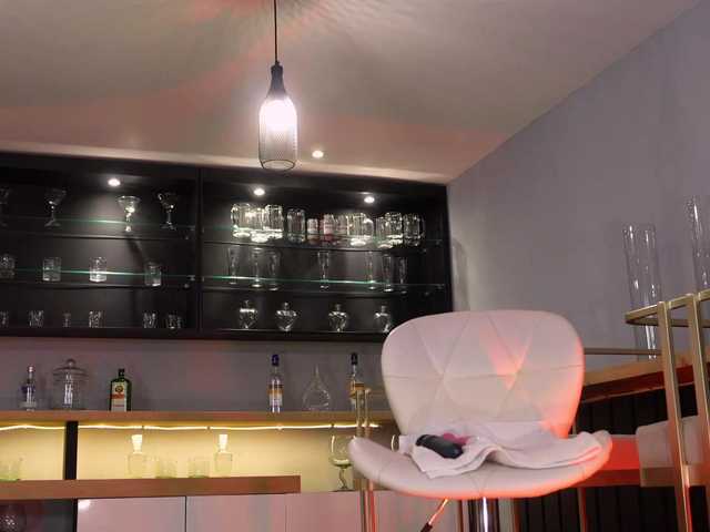 NaomiSainz's BongaCams show and profile