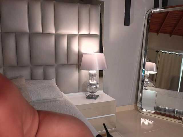 NaomiSainz