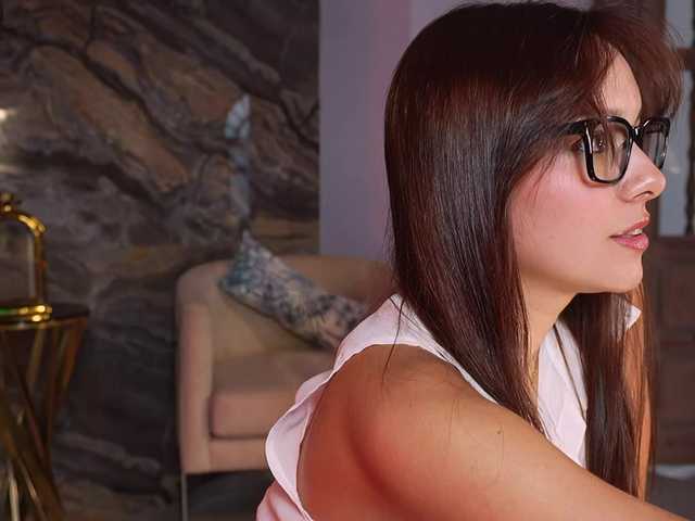 NaomiSainz live cam on BongaCams