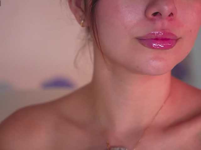 NaomiSainz