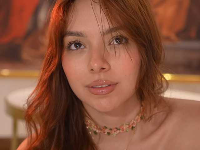 NaomiSainz, live now on BongaCams