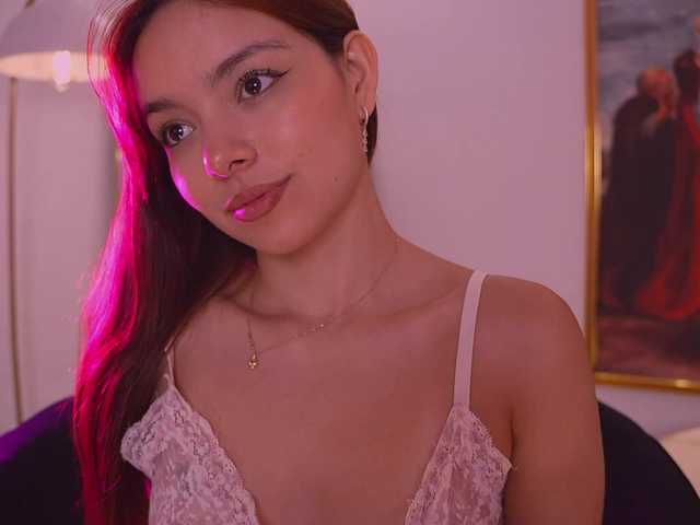 NaomiSainz