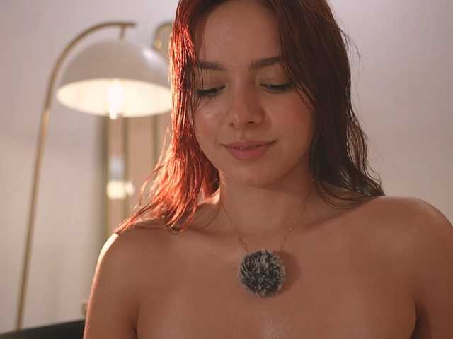 NaomiSainz live cam preview
