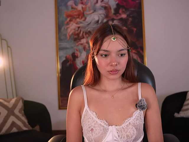 NaomiSainz