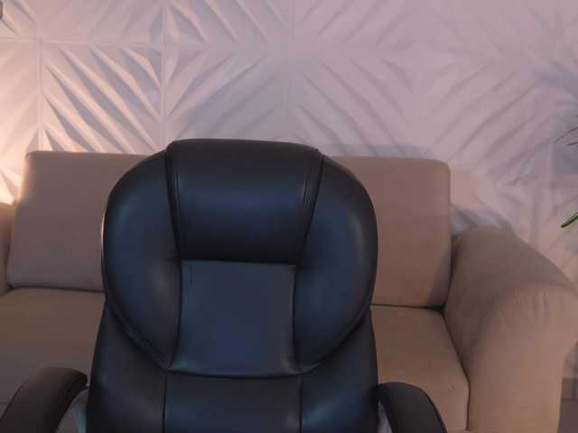 NaomiSainz