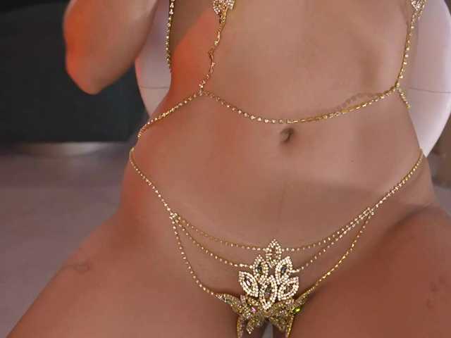 NaomiSainz live cam on BongaCams
