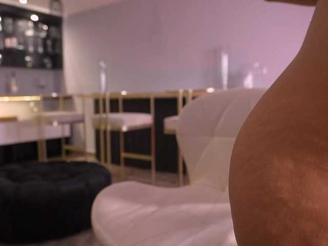 NaomiSainz live webcam show