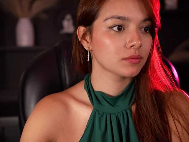 NaomiSainz live cam on BongaCams