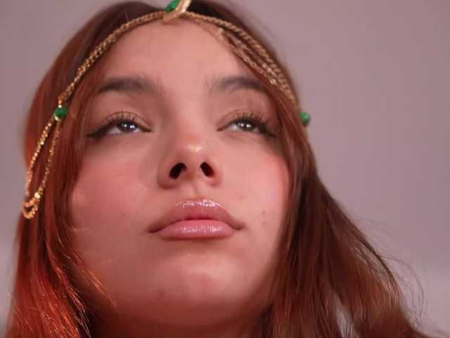 NaomiSainz
