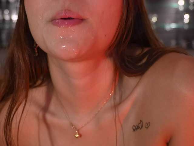 NaomiSainz live webcam show