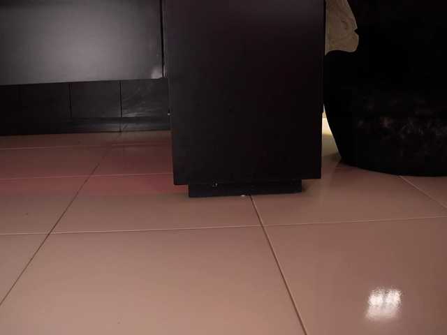 NaomiSainz live cam preview