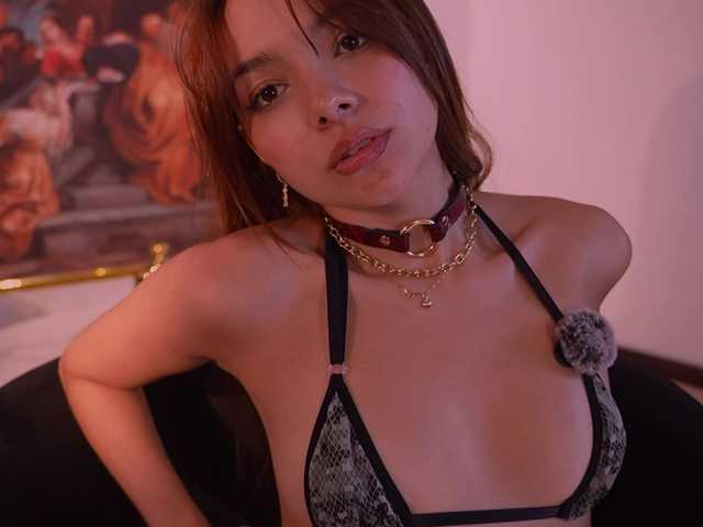 NaomiSainz