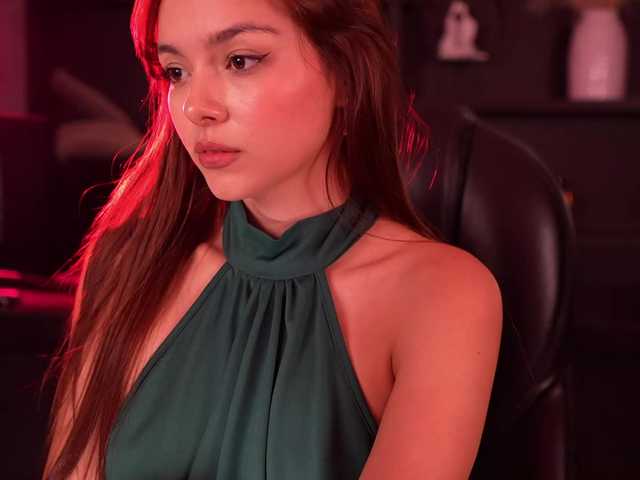 NaomiSainz