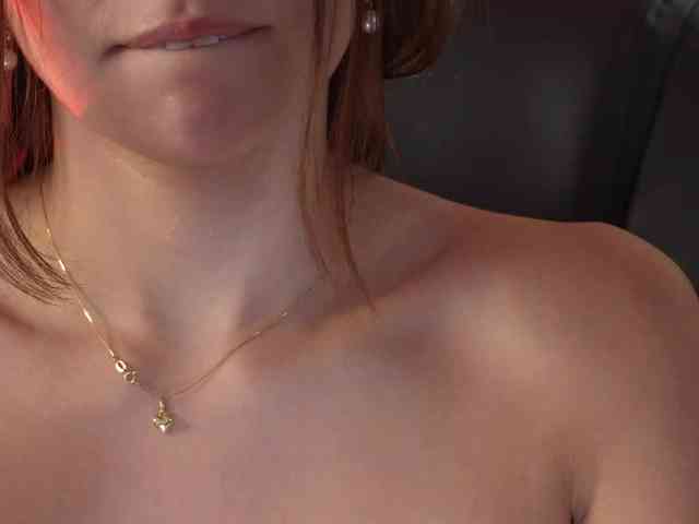 NaomiSainz webcam
