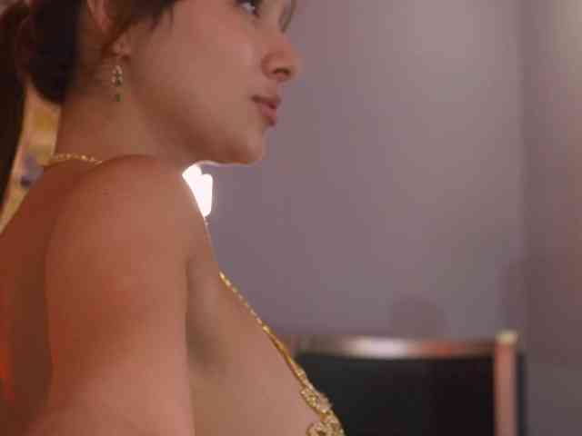 NaomiSainz